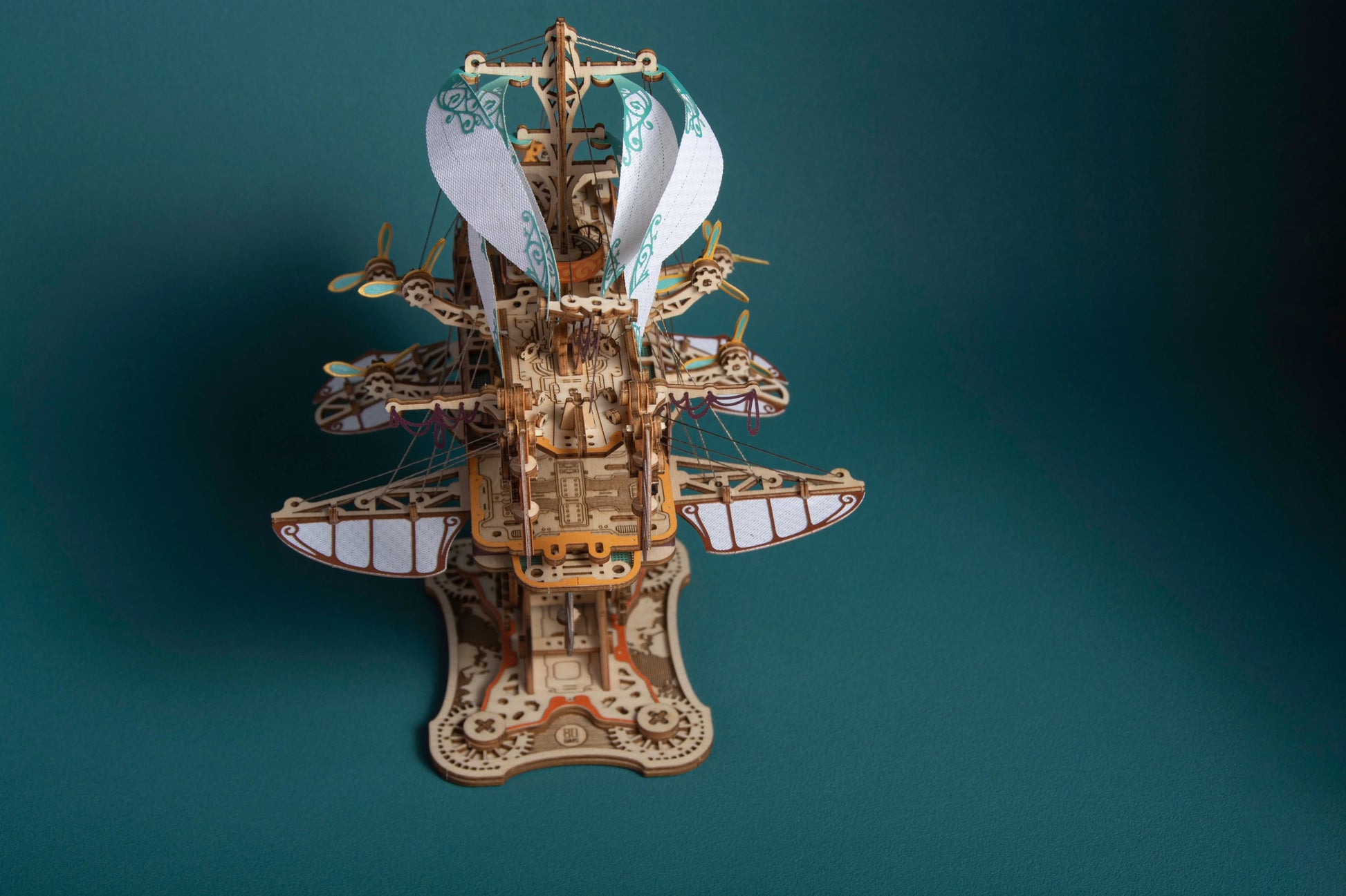 Victorian Airship MISS IRON