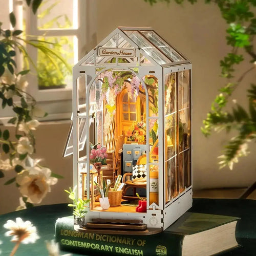 Garden House MISS IRON