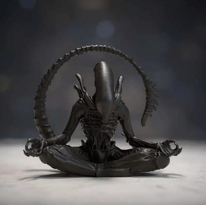 Meditating Xenomorph Figurine - MISSIRON