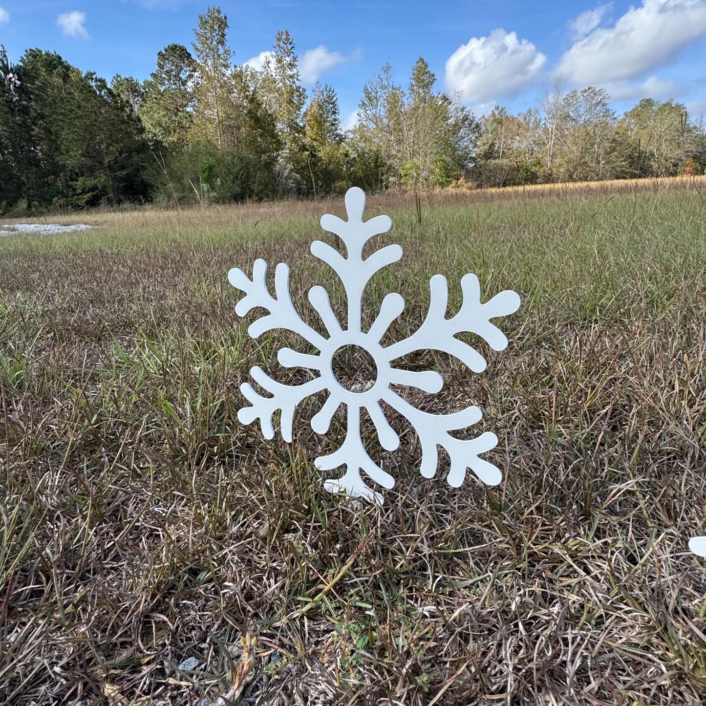 Snowflake Metal Yard Stakes, Winter Yard Decor Metal Signs - MISSIRON